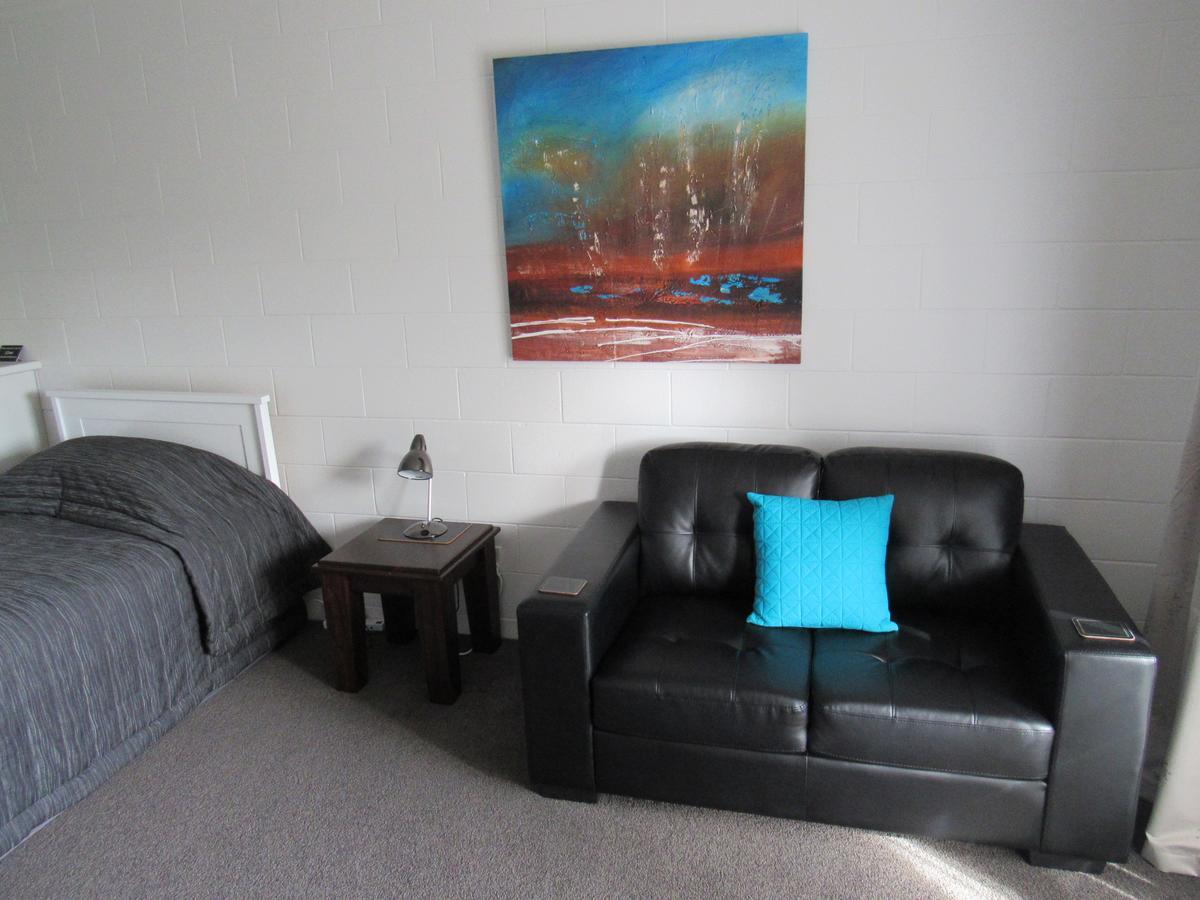 Matador Motel Carterton Экстерьер фото