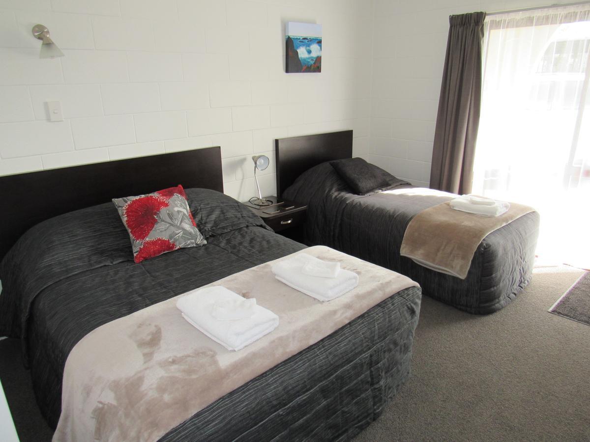 Matador Motel Carterton Экстерьер фото