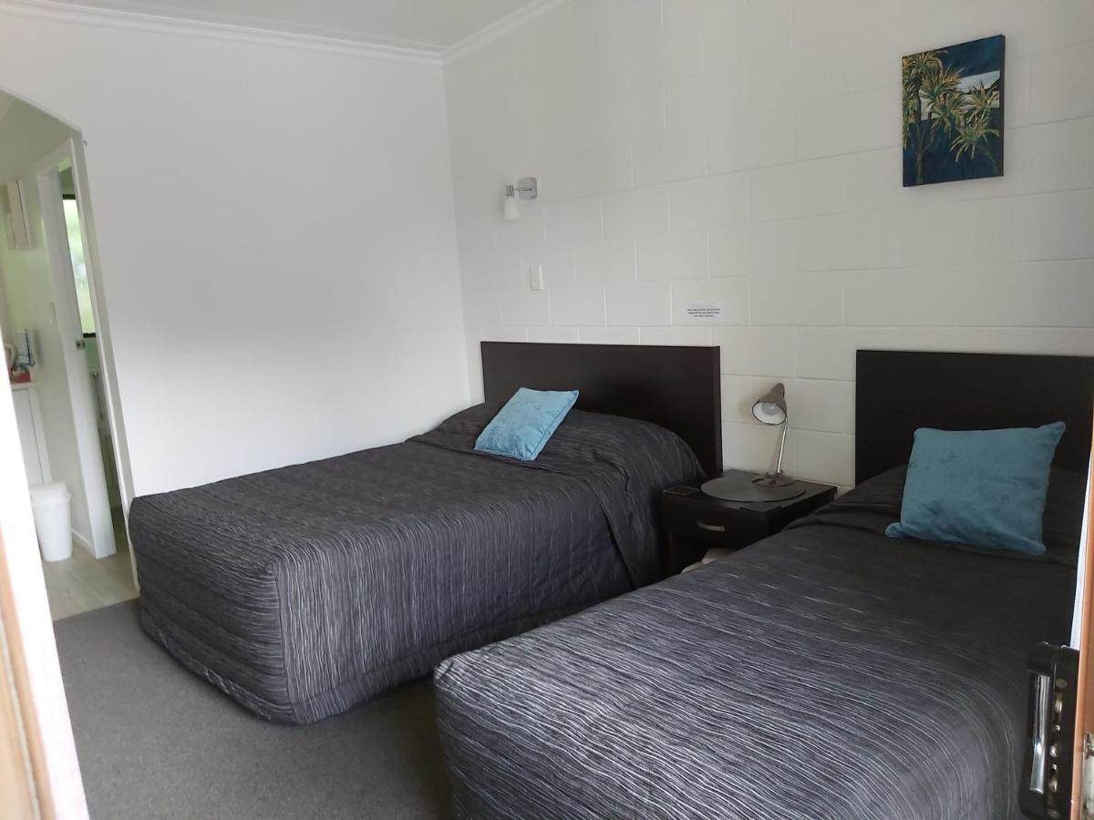 Matador Motel Carterton Экстерьер фото